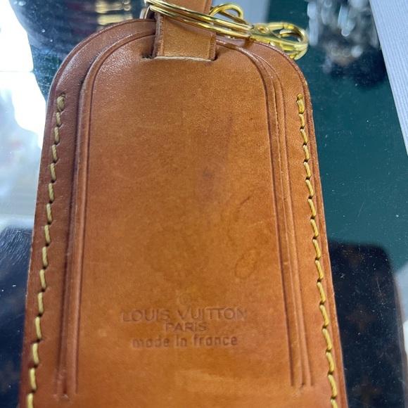 Louis Vuitton Luggage Tag - Picture 8 of 9